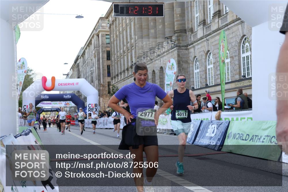 07.09.2025 - BARMER Alsterlauf Strokosch-Dieckow http://msf.ph/oto/8725506 07.09.2025 10:21:29 Ziel 2685, 2686, 2861, 2862, 2977, 3777, 4003, 4011, 4141, 4142, 4206, 4564, 4919, 5019 meine-sportfotos.de