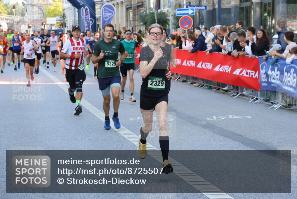 07.09.2025 - BARMER Alsterlauf Strokosch-Dieckow http://msf.ph/oto/8725507 07.09.2025 09:46:00 Ziel 2178, 2357, 2404, 2546, 2676, 2721, 2792, 2953, 3146, 3788, 4131, 4134, 4274, 4281, 4357, 4358, 4484, 4865, 4927, 5123, 5141, 5150, 5387, 5451, 5584, 5724, 5729, 5963, 6011, 6072, 6166, 6286, 8011, 8191, 8411, 8470 meine-sportfotos.de