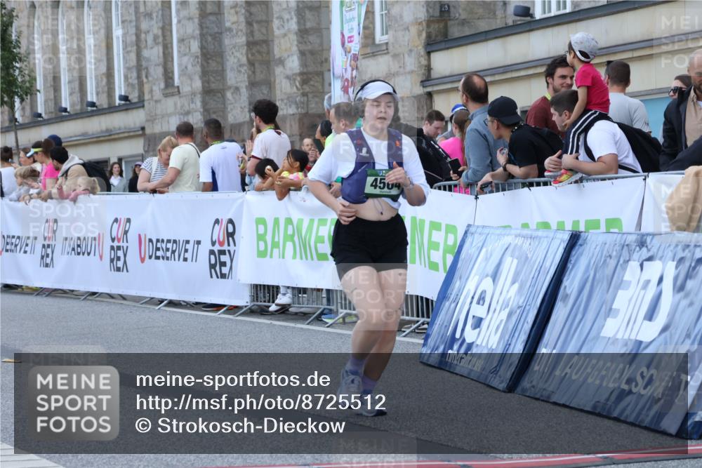 07.09.2025 - BARMER Alsterlauf Strokosch-Dieckow http://msf.ph/oto/8725512 07.09.2025 10:21:32 Ziel 2861, 2862, 3777, 4003, 4011, 4206, 4564, 4919, 5019, 5846, 5848 meine-sportfotos.de