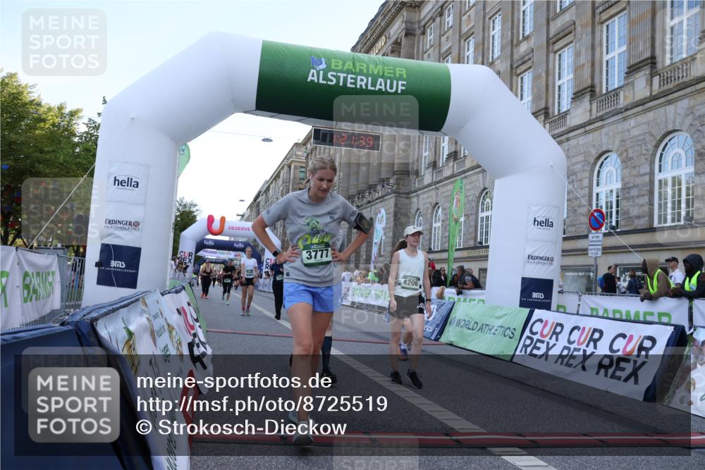 07.09.2025 - BARMER Alsterlauf Strokosch-Dieckow http://msf.ph/oto/8725519 07.09.2025 10:21:37 Ziel 3777, 4206, 4564, 4656, 4919, 5019, 5594, 5846, 5848, 8031 meine-sportfotos.de