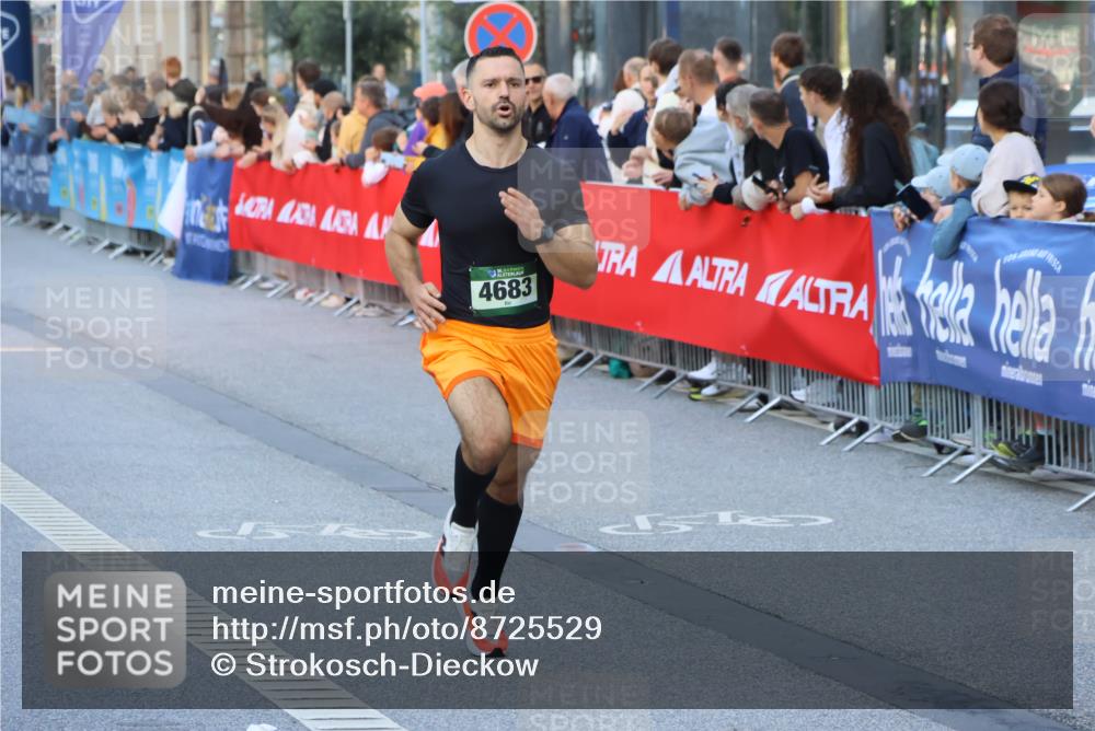 07.09.2025 - BARMER Alsterlauf Strokosch-Dieckow http://msf.ph/oto/8725529 07.09.2025 09:45:48 Ziel 2078, 2201, 2258, 2546, 2601, 2627, 2721, 2935, 3146, 3160, 3727, 3874, 3935, 4134, 4224, 4274, 4281, 4357, 4358, 4865, 4890, 5150, 5178, 5184, 5294, 5373, 5387, 5451, 5591, 5734, 5798, 5963, 6067, 6072, 6229, 8236, 8347, 8411 meine-sportfotos.de