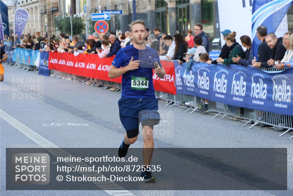07.09.2025 - BARMER Alsterlauf Strokosch-Dieckow http://msf.ph/oto/8725535 07.09.2025 09:45:45 Ziel 2078, 2201, 2258, 2546, 2601, 2627, 2935, 3160, 3727, 3874, 3935, 4224, 4274, 4281, 4357, 4358, 4890, 5178, 5184, 5294, 5329, 5355, 5373, 5591, 5734, 5798, 5963, 6067, 6229, 8236, 8256, 8347, 8411 meine-sportfotos.de