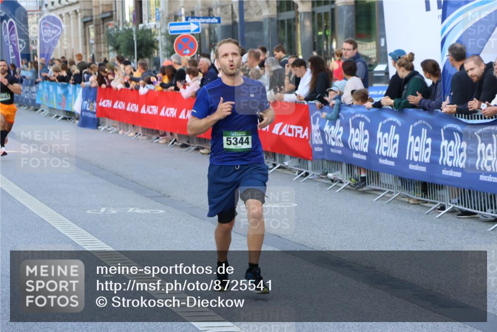 07.09.2025 - BARMER Alsterlauf Strokosch-Dieckow http://msf.ph/oto/8725541 07.09.2025 09:45:45 Ziel 2078, 2201, 2258, 2546, 2601, 2627, 2935, 3160, 3727, 3874, 3935, 4224, 4274, 4281, 4357, 4358, 4890, 5178, 5184, 5294, 5329, 5355, 5373, 5591, 5734, 5798, 5963, 6067, 6229, 8236, 8256, 8347, 8411 meine-sportfotos.de