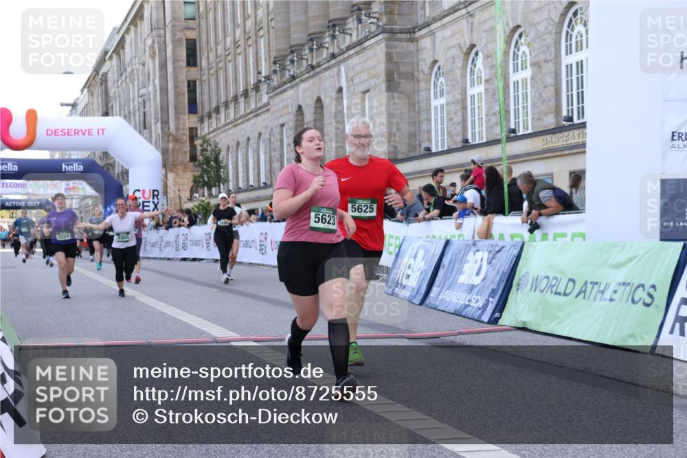 07.09.2025 - BARMER Alsterlauf Strokosch-Dieckow http://msf.ph/oto/8725555 07.09.2025 10:21:56 Ziel 2090, 2241, 3354, 3355, 3965, 3994, 5224, 5623, 5625, 5916 meine-sportfotos.de