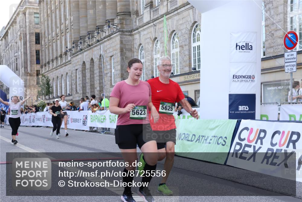 07.09.2025 - BARMER Alsterlauf Strokosch-Dieckow http://msf.ph/oto/8725556 07.09.2025 10:21:57 Ziel 2090, 2241, 3354, 3355, 3965, 3994, 5224, 5623, 5625, 5916 meine-sportfotos.de