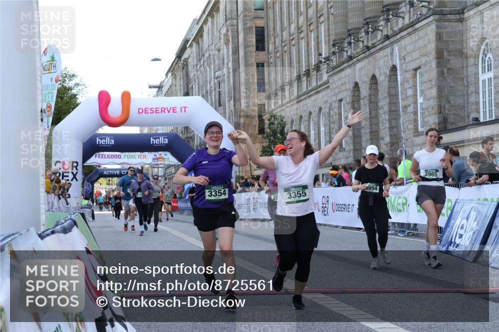 07.09.2025 - BARMER Alsterlauf Strokosch-Dieckow http://msf.ph/oto/8725561 07.09.2025 10:22:00 Ziel 2090, 3354, 3355, 3965, 3994, 4167, 4233, 4234, 5233, 5623, 5625 meine-sportfotos.de