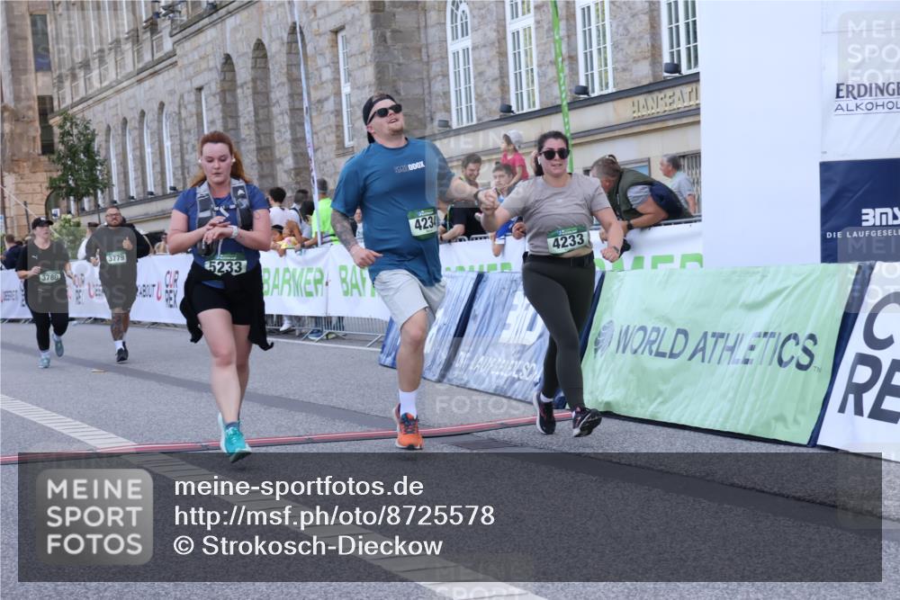 07.09.2025 - BARMER Alsterlauf Strokosch-Dieckow http://msf.ph/oto/8725578 07.09.2025 10:22:05 Ziel 2090, 3354, 3355, 3779, 3780, 3965, 3994, 4167, 4233, 4234, 5233 meine-sportfotos.de