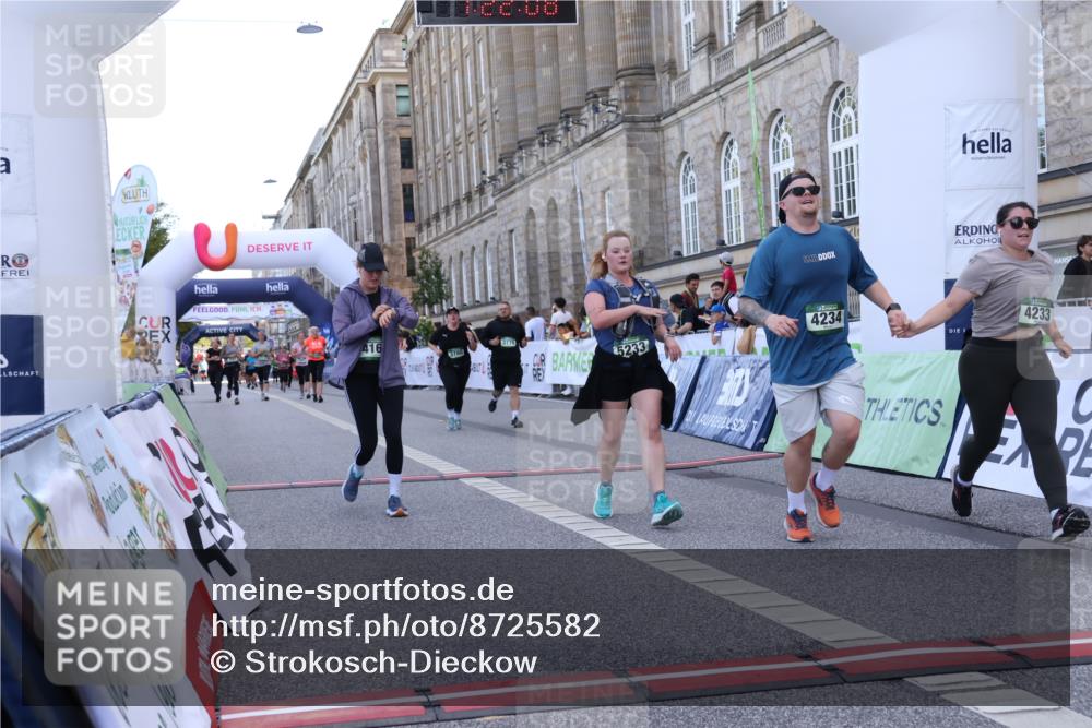 07.09.2025 - BARMER Alsterlauf Strokosch-Dieckow http://msf.ph/oto/8725582 07.09.2025 10:22:06 Ziel 2090, 3183, 3779, 3780, 3965, 3994, 4167, 4233, 4234, 5233 meine-sportfotos.de