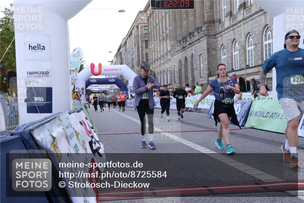 07.09.2025 - BARMER Alsterlauf Strokosch-Dieckow http://msf.ph/oto/8725584 07.09.2025 10:22:07 Ziel 2090, 3183, 3227, 3635, 3779, 3780, 3965, 3994, 4167, 4233, 4234, 5233 meine-sportfotos.de