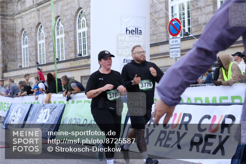 07.09.2025 - BARMER Alsterlauf Strokosch-Dieckow http://msf.ph/oto/8725587 07.09.2025 10:22:10 Ziel 2115, 3183, 3189, 3227, 3635, 3779, 3780, 3887, 4167, 4233, 4234, 5233 meine-sportfotos.de