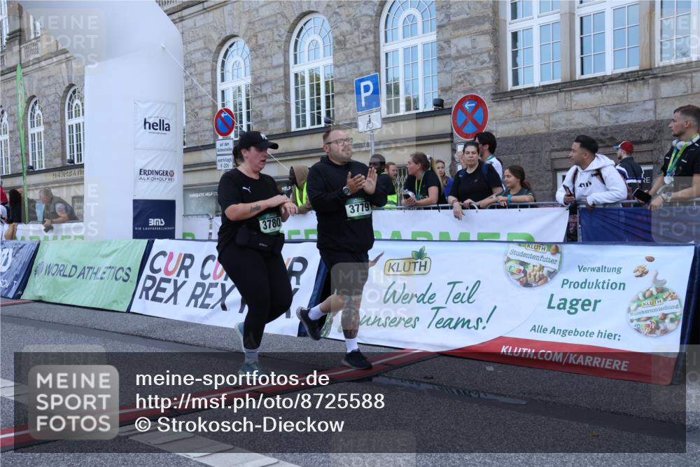 07.09.2025 - BARMER Alsterlauf Strokosch-Dieckow http://msf.ph/oto/8725588 07.09.2025 10:22:11 Ziel 2115, 3183, 3189, 3227, 3635, 3779, 3780, 3887, 4029, 4167, 4233 meine-sportfotos.de