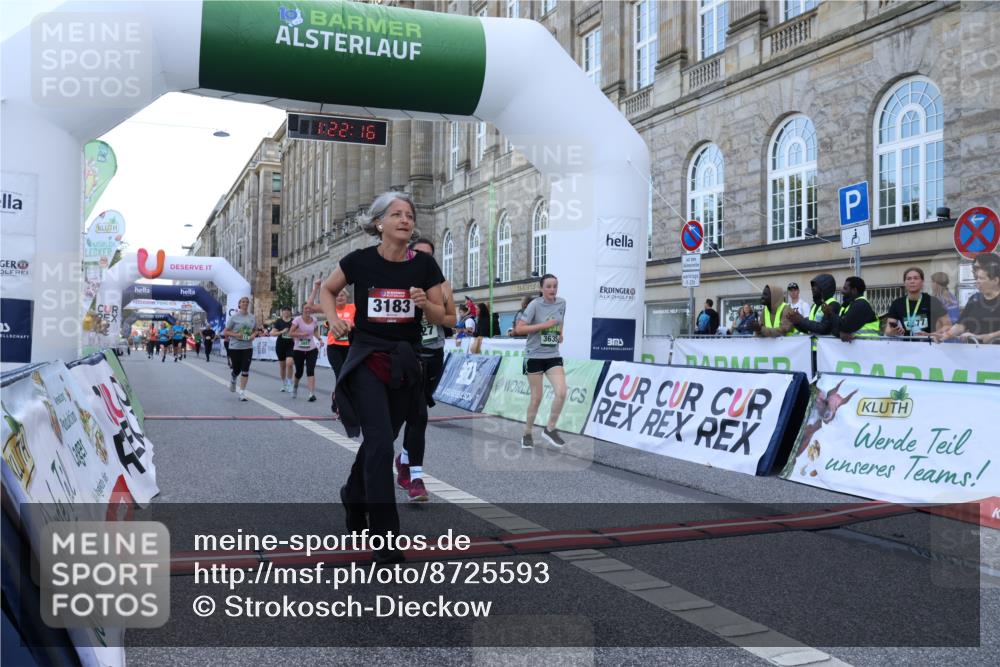 07.09.2025 - BARMER Alsterlauf Strokosch-Dieckow http://msf.ph/oto/8725593 07.09.2025 10:22:15 Ziel 2115, 3183, 3189, 3227, 3635, 3887, 4029 meine-sportfotos.de