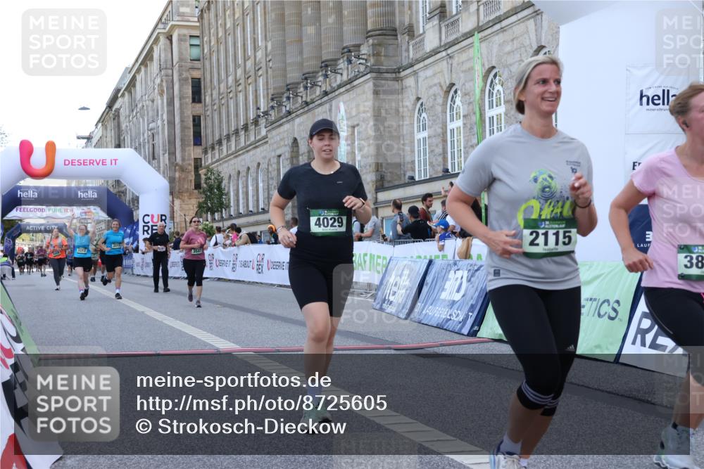 07.09.2025 - BARMER Alsterlauf Strokosch-Dieckow http://msf.ph/oto/8725605 07.09.2025 10:22:19 Ziel 2115, 2281, 3189, 3227, 3312, 3313, 3547, 3635, 3887, 4029, 5959 meine-sportfotos.de
