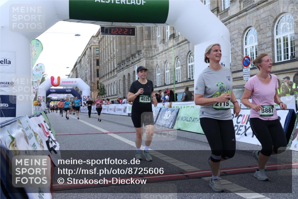07.09.2025 - BARMER Alsterlauf Strokosch-Dieckow http://msf.ph/oto/8725606 07.09.2025 10:22:19 Ziel 2115, 2281, 3189, 3227, 3312, 3313, 3547, 3635, 3887, 4029, 5959 meine-sportfotos.de