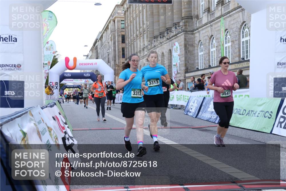 07.09.2025 - BARMER Alsterlauf Strokosch-Dieckow http://msf.ph/oto/8725618 07.09.2025 10:22:24 Ziel 2281, 2706, 3312, 3313, 3547, 5959 meine-sportfotos.de