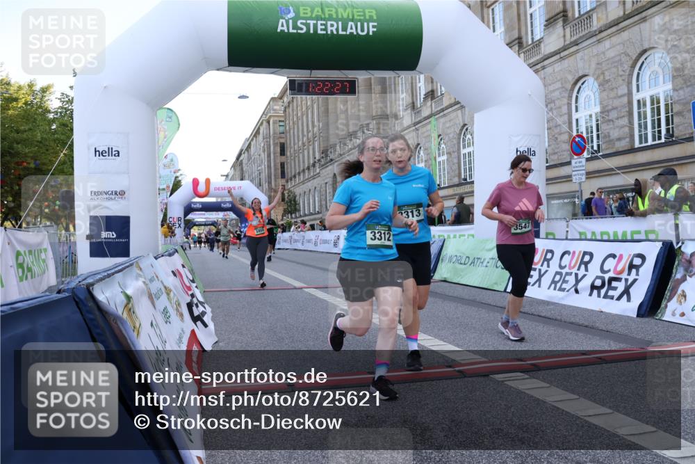 07.09.2025 - BARMER Alsterlauf Strokosch-Dieckow http://msf.ph/oto/8725621 07.09.2025 10:22:25 Ziel 2281, 2706, 3312, 3313, 3547, 4437, 5959 meine-sportfotos.de