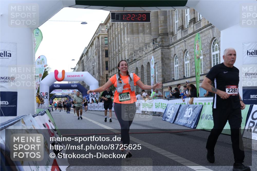07.09.2025 - BARMER Alsterlauf Strokosch-Dieckow http://msf.ph/oto/8725625 07.09.2025 10:22:27 Ziel 2281, 2706, 3312, 3313, 3547, 4437, 5235, 5959, 8004 meine-sportfotos.de