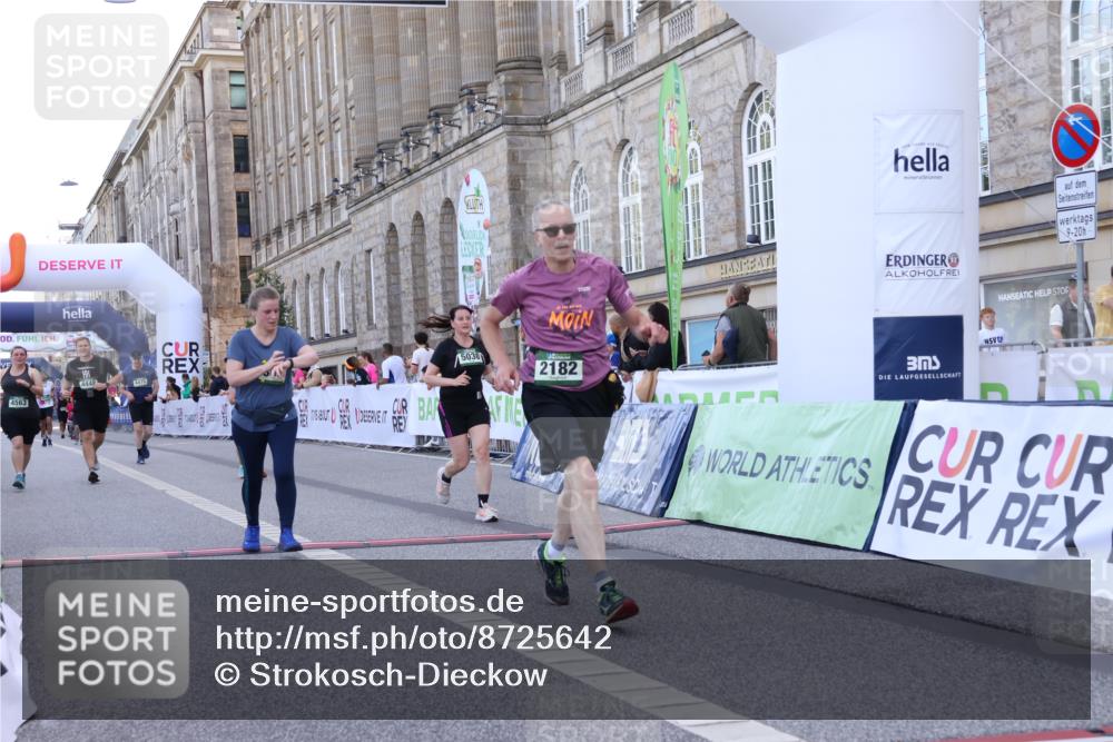 07.09.2025 - BARMER Alsterlauf Strokosch-Dieckow http://msf.ph/oto/8725642 07.09.2025 10:22:38 Ziel 2182, 3091, 3185, 4448, 4475, 4563, 5030, 5235, 8004 meine-sportfotos.de