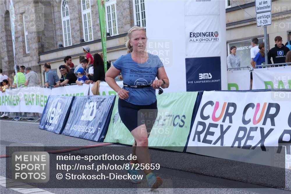 07.09.2025 - BARMER Alsterlauf Strokosch-Dieckow http://msf.ph/oto/8725659 07.09.2025 10:22:44 Ziel 2727, 3185, 3699, 4448, 4475, 4563, 5030 meine-sportfotos.de
