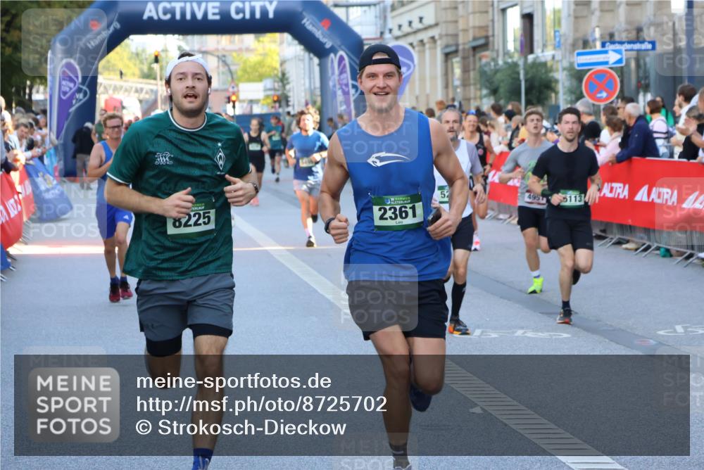 07.09.2025 - BARMER Alsterlauf Strokosch-Dieckow http://msf.ph/oto/8725702 07.09.2025 09:45:07 Ziel 2072, 2745, 2869, 3627, 4228, 4391, 4569, 4805, 4825, 4974, 5438, 6163, 6262, 8015, 8163, 8255, 8442 meine-sportfotos.de