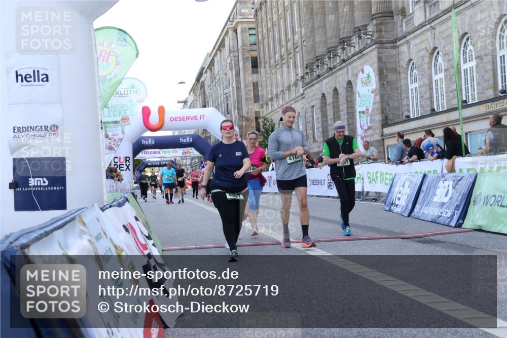 07.09.2025 - BARMER Alsterlauf Strokosch-Dieckow http://msf.ph/oto/8725719 07.09.2025 10:23:07 Ziel 2051, 3964, 4001, 4166, 4907, 5735, 5914, 6314, 8192 meine-sportfotos.de