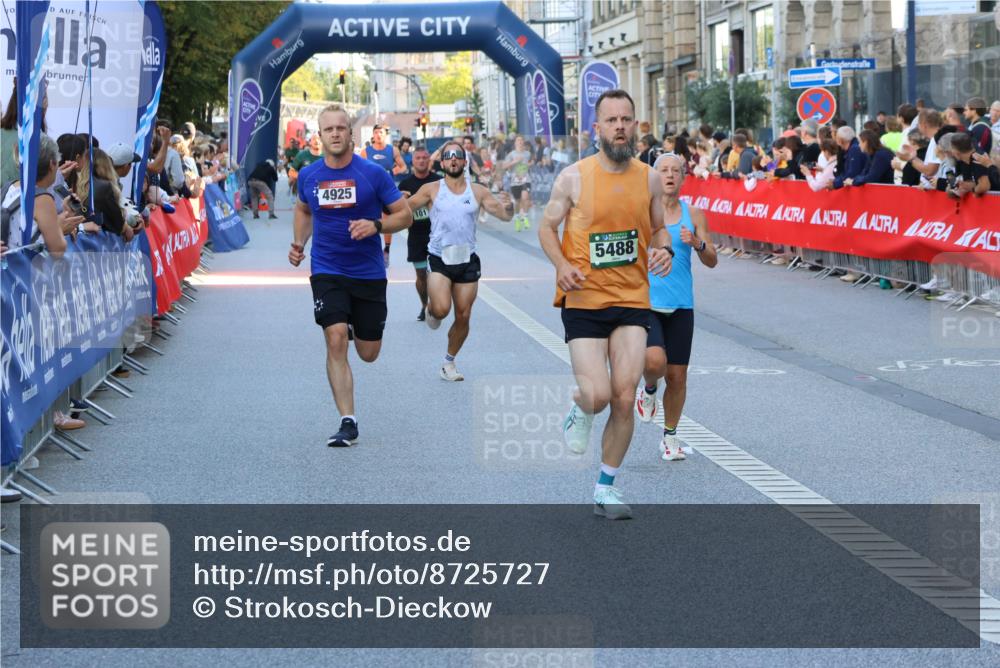 07.09.2025 - BARMER Alsterlauf Strokosch-Dieckow http://msf.ph/oto/8725727 07.09.2025 09:45:00 Ziel 2072, 2745, 2869, 3627, 3877, 4030, 4076, 4228, 4391, 4569, 4575, 4825, 4885, 4974, 5773, 6163, 8015, 8163, 8255, 8442 meine-sportfotos.de