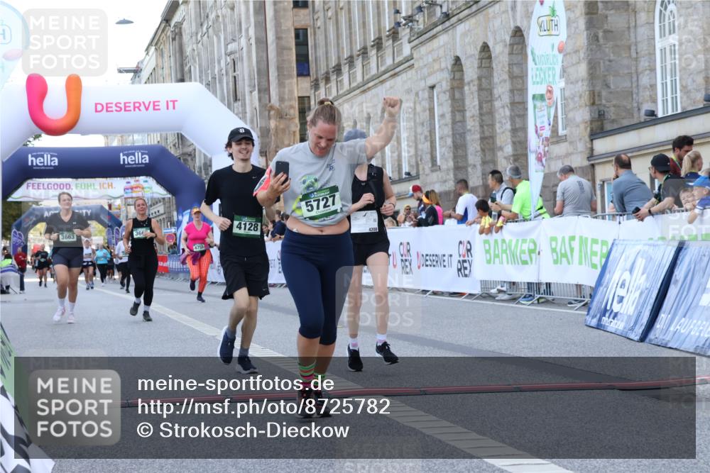 07.09.2025 - BARMER Alsterlauf Strokosch-Dieckow http://msf.ph/oto/8725782 07.09.2025 10:23:51 Ziel 3663, 3665, 4128, 4755, 5191, 5727 meine-sportfotos.de