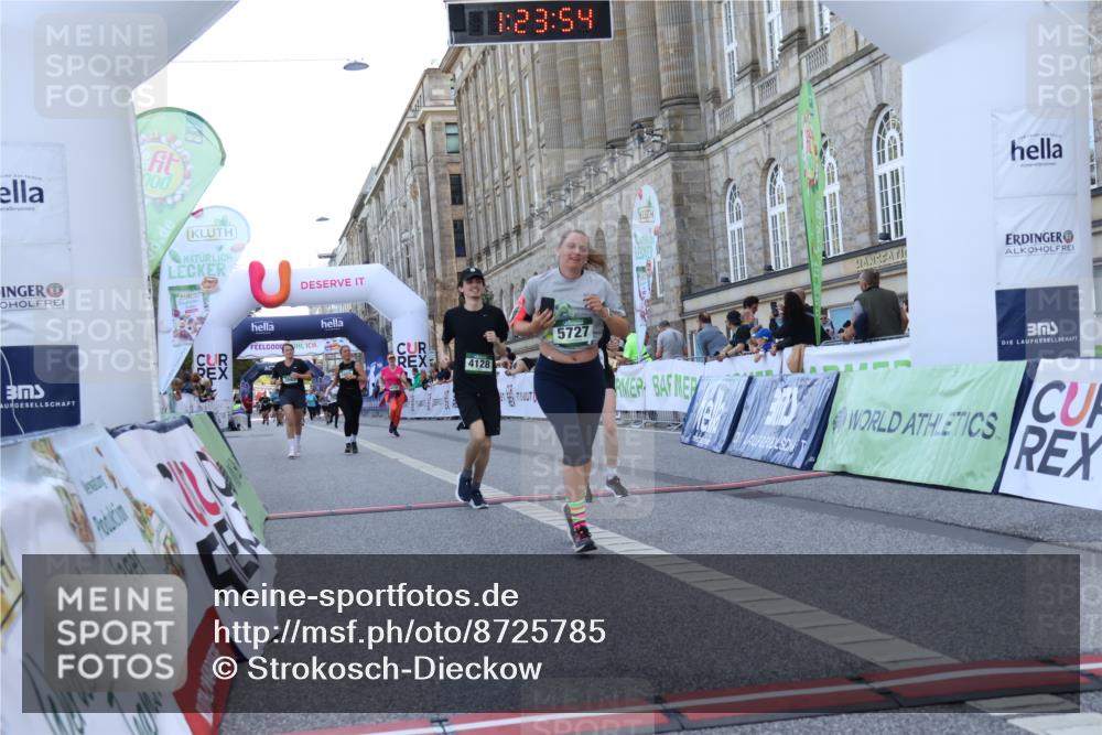 07.09.2025 - BARMER Alsterlauf Strokosch-Dieckow http://msf.ph/oto/8725785 07.09.2025 10:23:52 Ziel 3663, 3665, 4128, 4755, 5191, 5727 meine-sportfotos.de