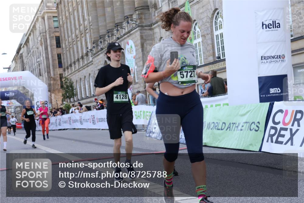 07.09.2025 - BARMER Alsterlauf Strokosch-Dieckow http://msf.ph/oto/8725788 07.09.2025 10:23:53 Ziel 3663, 3665, 4128, 4755, 5727 meine-sportfotos.de