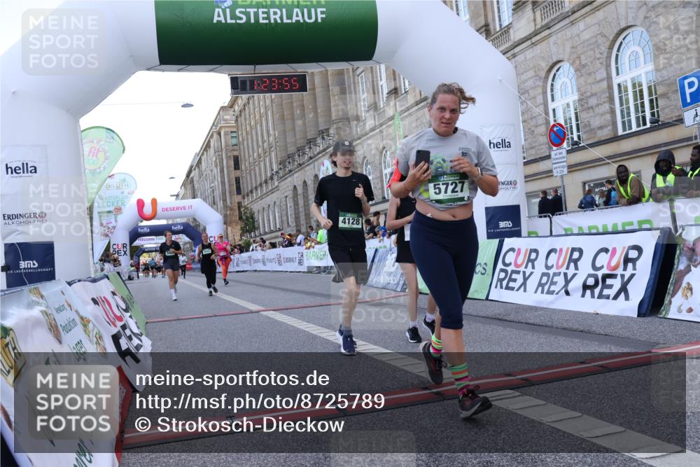 07.09.2025 - BARMER Alsterlauf Strokosch-Dieckow http://msf.ph/oto/8725789 07.09.2025 10:23:53 Ziel 3663, 3665, 4128, 4755, 5727 meine-sportfotos.de