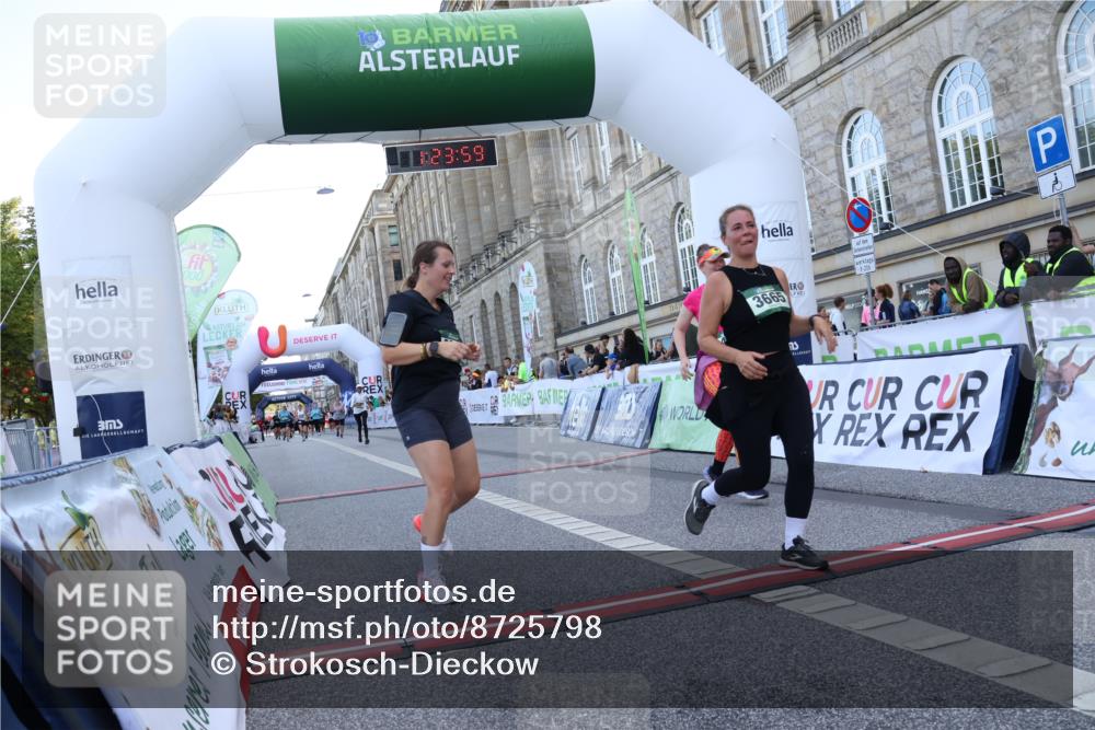 07.09.2025 - BARMER Alsterlauf Strokosch-Dieckow http://msf.ph/oto/8725798 07.09.2025 10:23:58 Ziel 3663, 3665, 4755, 4967 meine-sportfotos.de