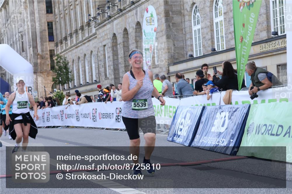 07.09.2025 - BARMER Alsterlauf Strokosch-Dieckow http://msf.ph/oto/8725810 07.09.2025 10:24:07 Ziel 2661, 3664, 4813, 4967, 5539 meine-sportfotos.de