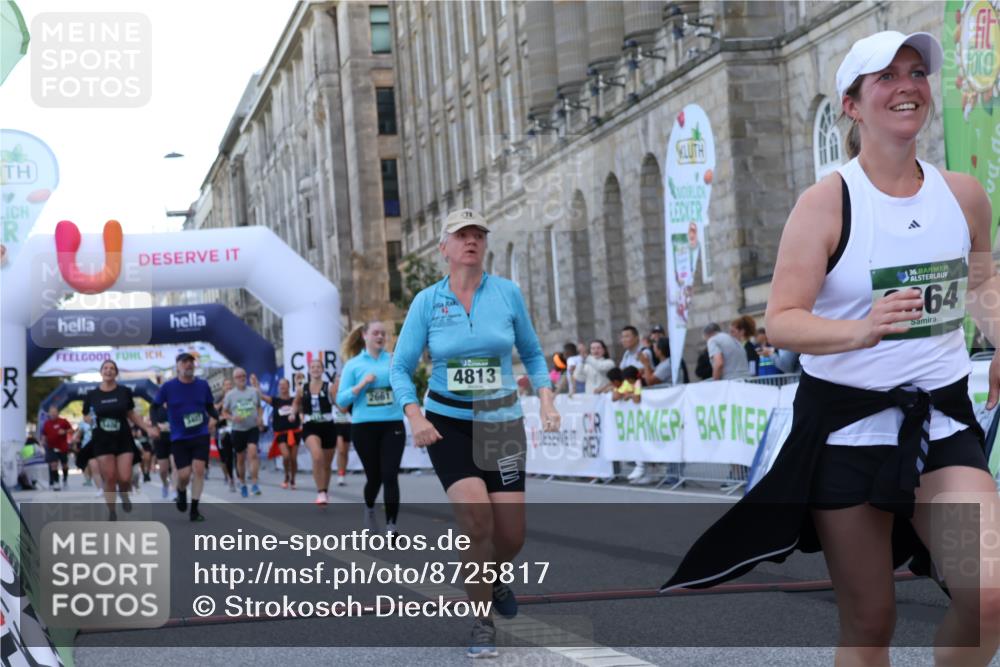 07.09.2025 - BARMER Alsterlauf Strokosch-Dieckow http://msf.ph/oto/8725817 07.09.2025 10:24:11 Ziel 2661, 3406, 3407, 3664, 4218, 4813, 5539 meine-sportfotos.de