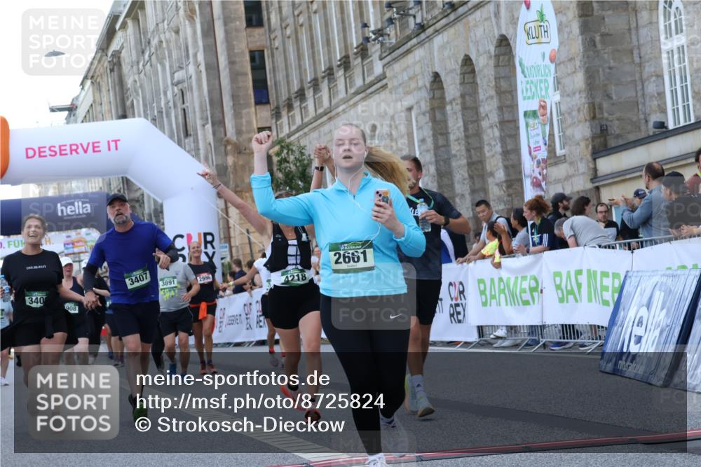 07.09.2025 - BARMER Alsterlauf Strokosch-Dieckow http://msf.ph/oto/8725824 07.09.2025 10:24:13 Ziel 2661, 2996, 3406, 3407, 3652, 3653, 3664, 3891, 3908, 4218, 4341, 4352, 4813, 5539 meine-sportfotos.de