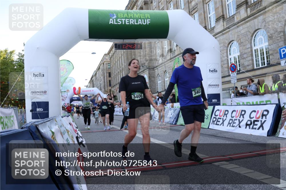 07.09.2025 - BARMER Alsterlauf Strokosch-Dieckow http://msf.ph/oto/8725843 07.09.2025 10:24:19 Ziel 2087, 2661, 2996, 3159, 3406, 3407, 3562, 3652, 3653, 3688, 3891, 3908, 4013, 4218, 4341, 4352, 5077, 5083, 5109, 5242 meine-sportfotos.de