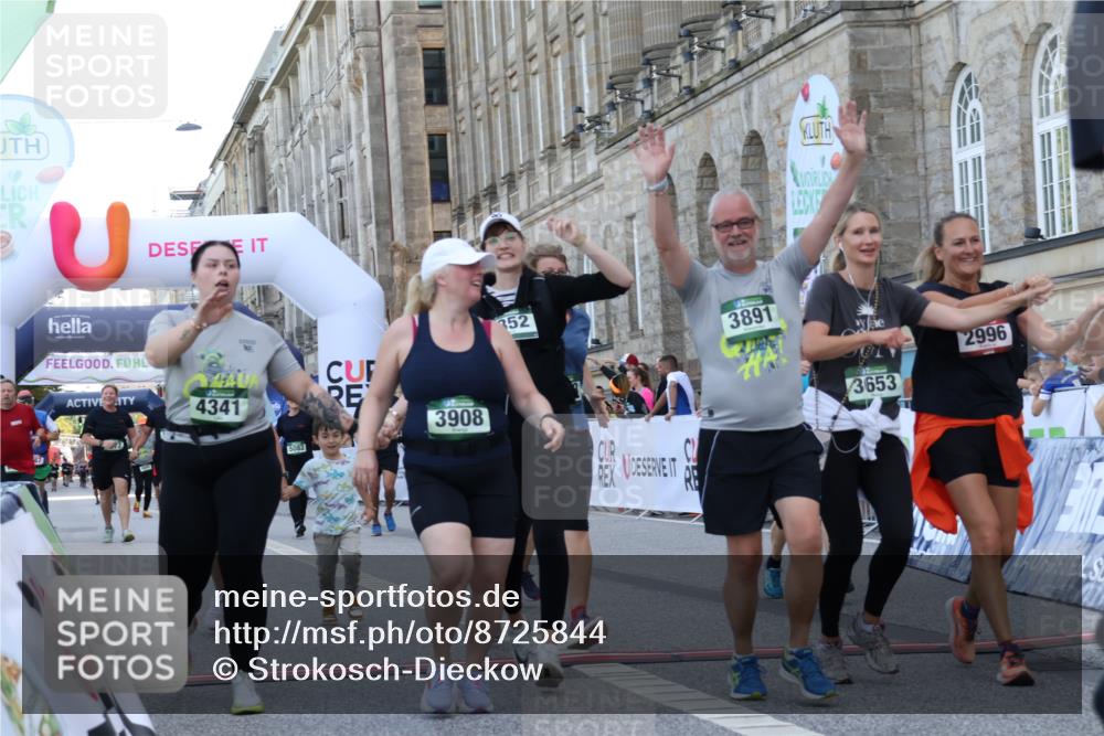 07.09.2025 - BARMER Alsterlauf Strokosch-Dieckow http://msf.ph/oto/8725844 07.09.2025 10:24:20 Ziel 2087, 2996, 3159, 3406, 3407, 3562, 3652, 3653, 3688, 3891, 3908, 4013, 4218, 4341, 4352, 5077, 5083, 5085, 5109, 5242 meine-sportfotos.de