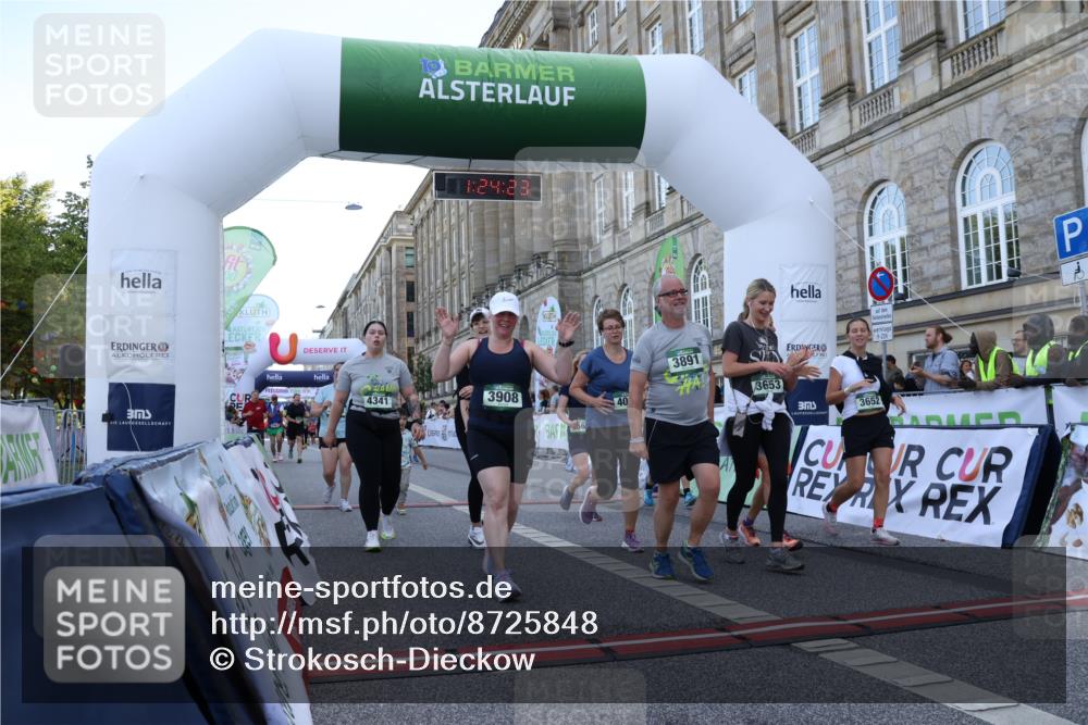 07.09.2025 - BARMER Alsterlauf Strokosch-Dieckow http://msf.ph/oto/8725848 07.09.2025 10:24:21 Ziel 2087, 2996, 3159, 3406, 3407, 3562, 3652, 3653, 3688, 3891, 3908, 4013, 4341, 4352, 5077, 5083, 5085, 5109, 5242, 8005 meine-sportfotos.de