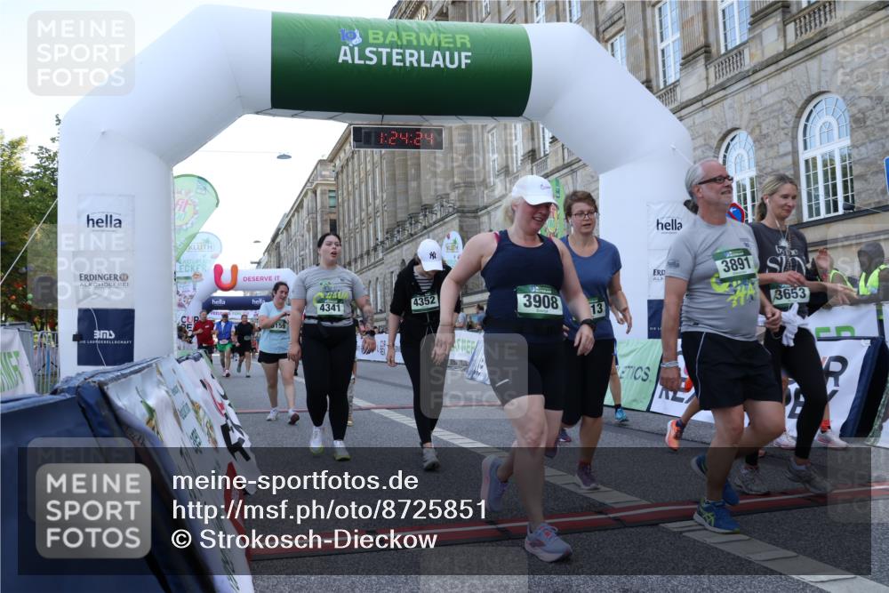 07.09.2025 - BARMER Alsterlauf Strokosch-Dieckow http://msf.ph/oto/8725851 07.09.2025 10:24:22 Ziel 2087, 2996, 3159, 3562, 3652, 3653, 3688, 3891, 3908, 4013, 4341, 4352, 5077, 5083, 5085, 5109, 5242, 8005 meine-sportfotos.de