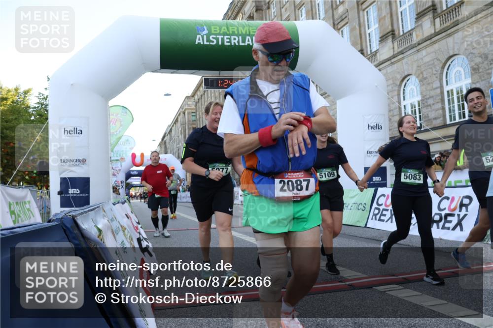 07.09.2025 - BARMER Alsterlauf Strokosch-Dieckow http://msf.ph/oto/8725866 07.09.2025 10:24:28 Ziel 2087, 2261, 4306, 4841, 5077, 5083, 5085, 5109, 5242, 8005 meine-sportfotos.de