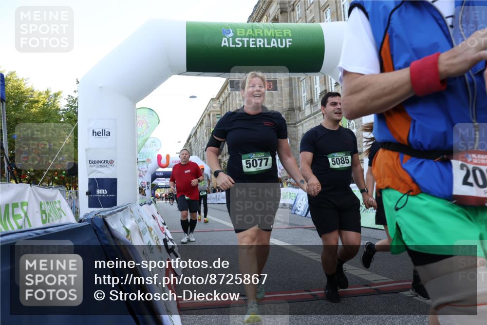 07.09.2025 - BARMER Alsterlauf Strokosch-Dieckow http://msf.ph/oto/8725867 07.09.2025 10:24:29 Ziel 2087, 2261, 4306, 4841, 5077, 5083, 5085, 5109, 5242, 8005 meine-sportfotos.de