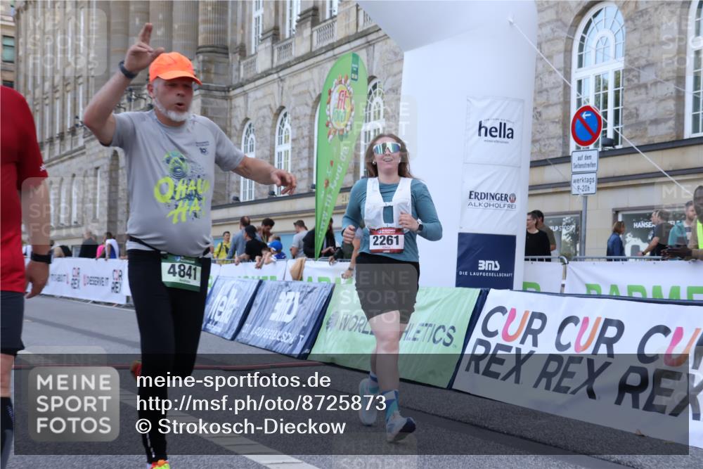 07.09.2025 - BARMER Alsterlauf Strokosch-Dieckow http://msf.ph/oto/8725873 07.09.2025 10:24:31 Ziel 2087, 2261, 4306, 4841, 5077, 5083, 5085, 5109, 5242, 8005 meine-sportfotos.de