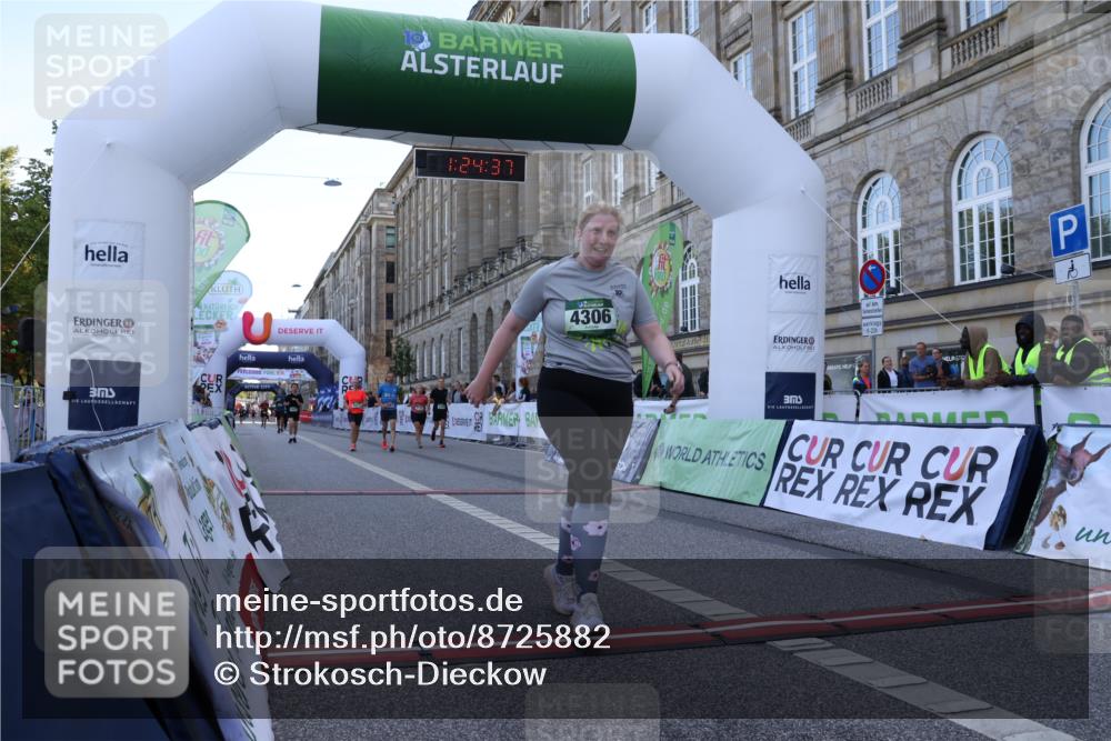 07.09.2025 - BARMER Alsterlauf Strokosch-Dieckow http://msf.ph/oto/8725882 07.09.2025 10:24:35 Ziel 2261, 2684, 2817, 3325, 3326, 4306, 4457, 4841 meine-sportfotos.de