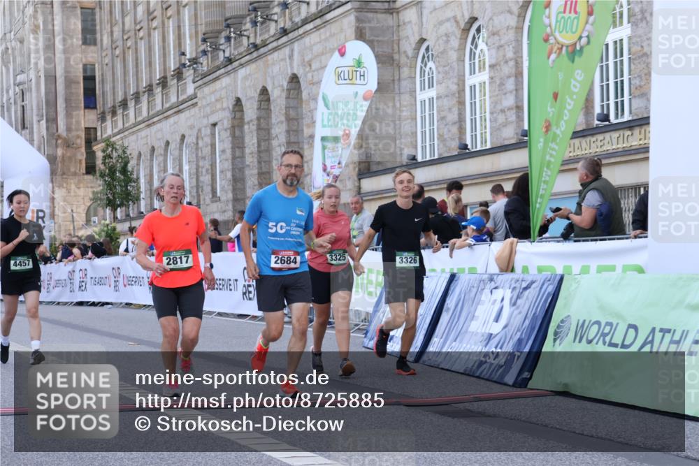 07.09.2025 - BARMER Alsterlauf Strokosch-Dieckow http://msf.ph/oto/8725885 07.09.2025 10:24:39 Ziel 2684, 2817, 3325, 3326, 4306, 4457, 5096 meine-sportfotos.de