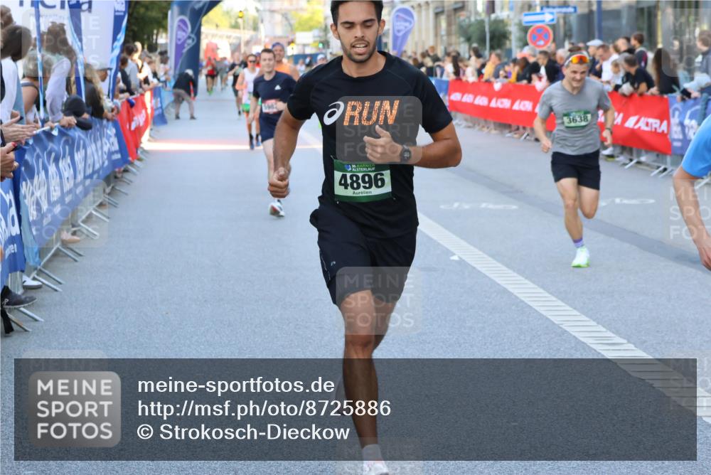07.09.2025 - BARMER Alsterlauf Strokosch-Dieckow http://msf.ph/oto/8725886 07.09.2025 09:44:28 Ziel 2389, 2561, 3305, 3306, 3702, 4095, 4543, 4599, 4925, 4959, 5126, 5246, 5317, 5388, 5488, 5500, 5913, 6006, 6116, 6320, 8458 meine-sportfotos.de