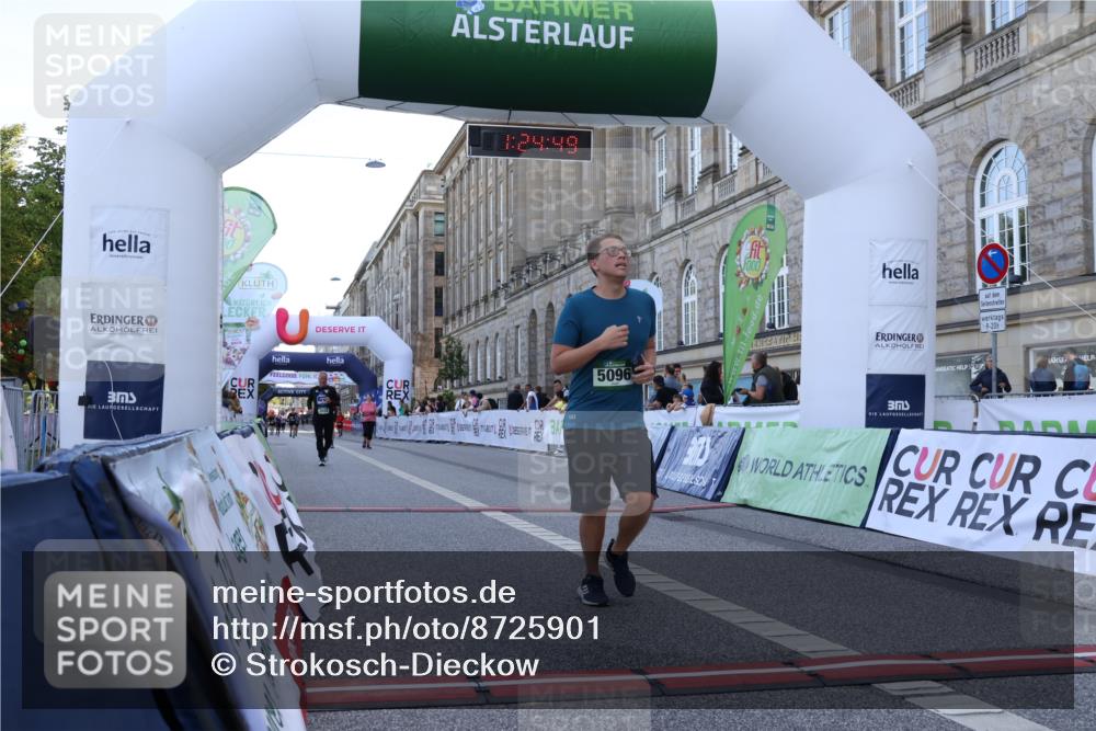 07.09.2025 - BARMER Alsterlauf Strokosch-Dieckow http://msf.ph/oto/8725901 07.09.2025 10:24:47 Ziel 2026, 4457, 5096 meine-sportfotos.de