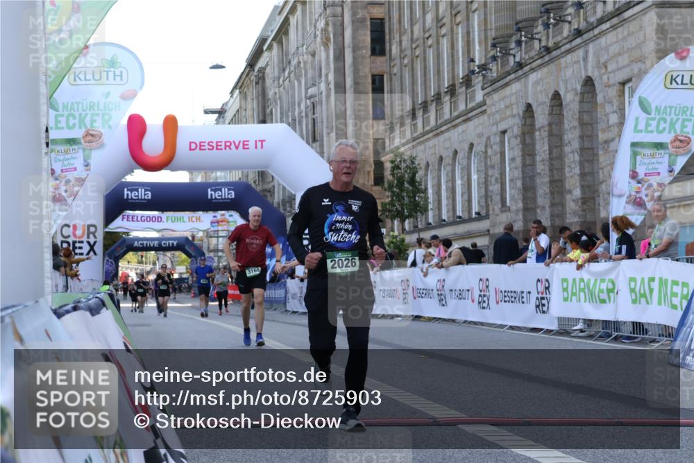 07.09.2025 - BARMER Alsterlauf Strokosch-Dieckow http://msf.ph/oto/8725903 07.09.2025 10:24:51 Ziel 2026, 3168, 3169, 5096 meine-sportfotos.de