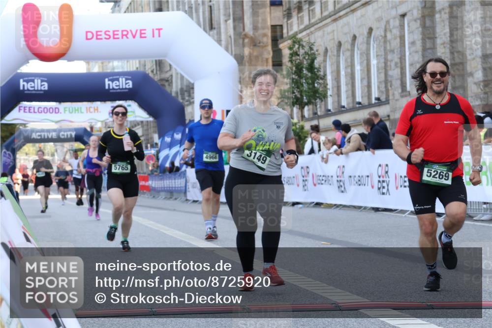 07.09.2025 - BARMER Alsterlauf Strokosch-Dieckow http://msf.ph/oto/8725920 07.09.2025 10:25:01 Ziel 3149, 3168, 3169, 4966, 5269, 5765 meine-sportfotos.de