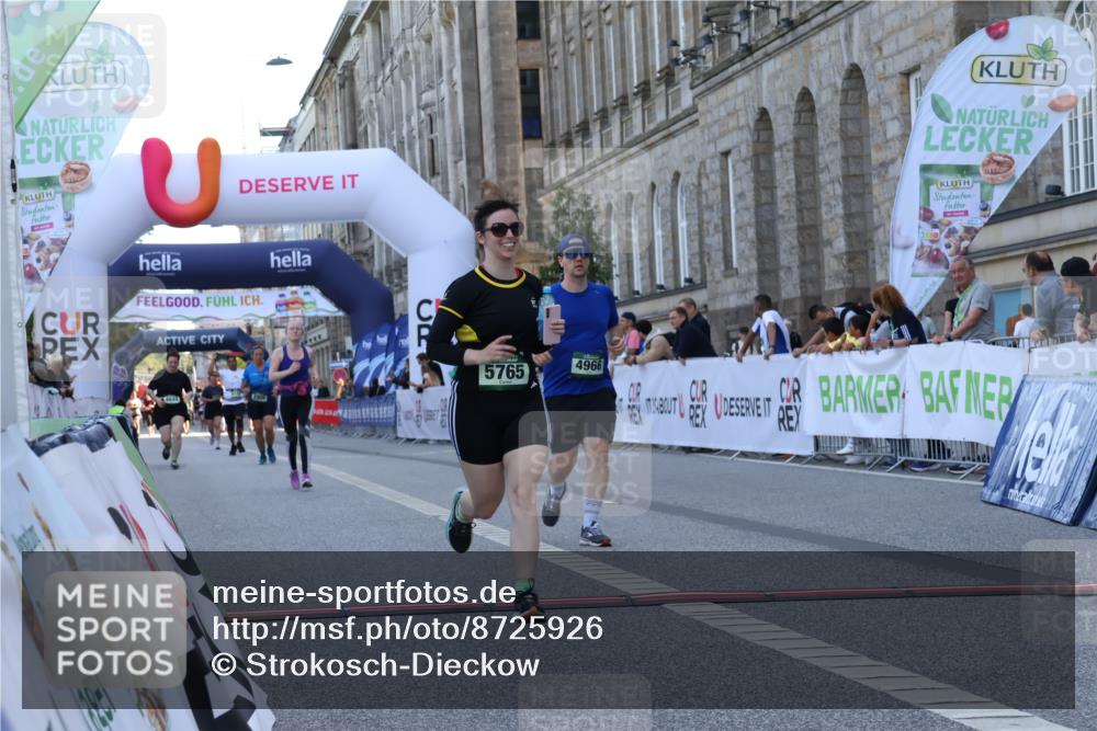 07.09.2025 - BARMER Alsterlauf Strokosch-Dieckow http://msf.ph/oto/8725926 07.09.2025 10:25:04 Ziel 2412, 3149, 4966, 5269, 5765 meine-sportfotos.de