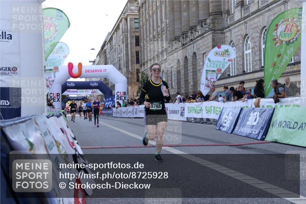 07.09.2025 - BARMER Alsterlauf Strokosch-Dieckow http://msf.ph/oto/8725928 07.09.2025 10:25:05 Ziel 2412, 3149, 4644, 4966, 5269, 5765 meine-sportfotos.de