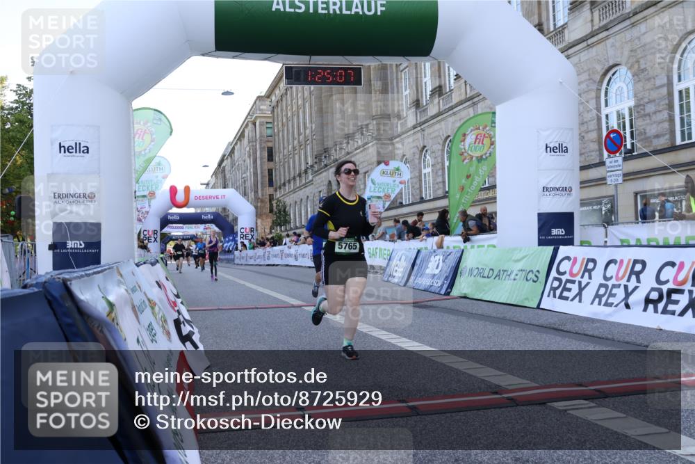 07.09.2025 - BARMER Alsterlauf Strokosch-Dieckow http://msf.ph/oto/8725929 07.09.2025 10:25:05 Ziel 2412, 3149, 4644, 4966, 5269, 5765 meine-sportfotos.de